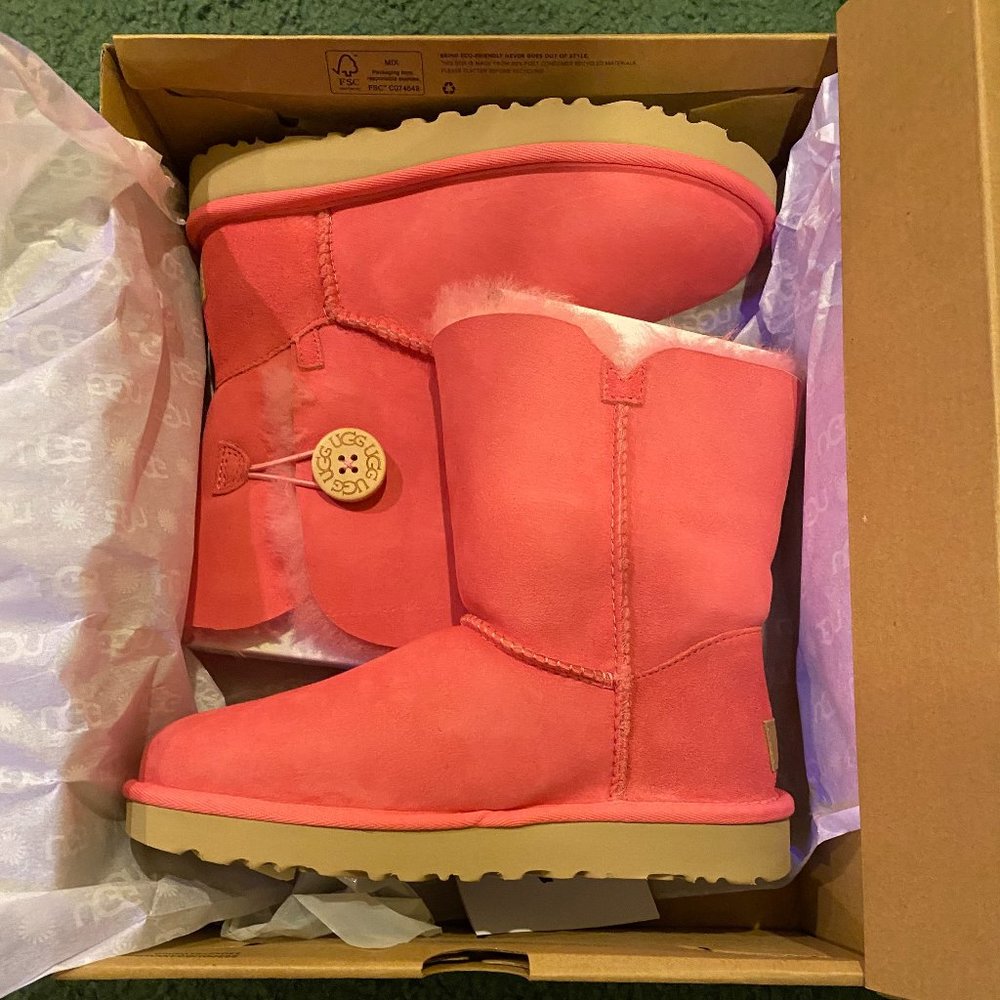 Ugg Bailey Button II - Red/Pink - PKRS